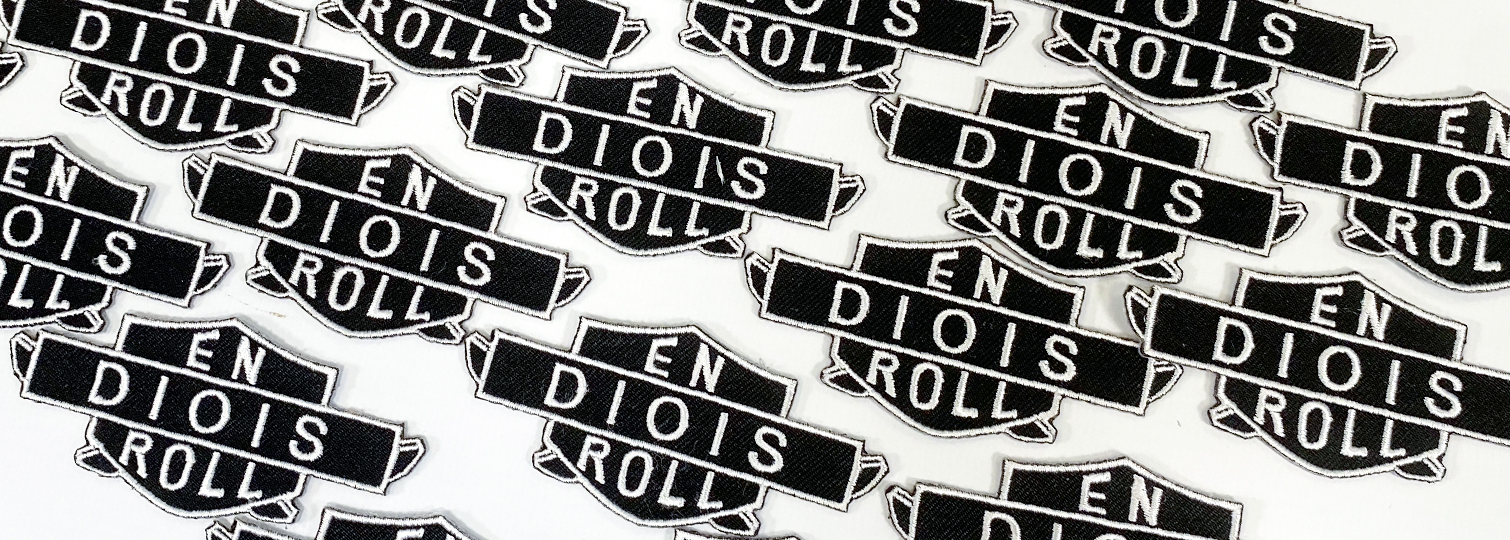 Combination of embroidered badges for the French clothing brand EN DIOIS ROLL