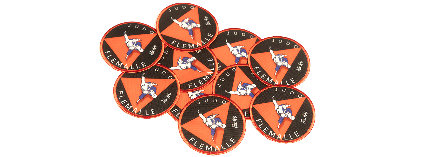 Combination of sublimated patches for the members of the Flémalle Judo Club.