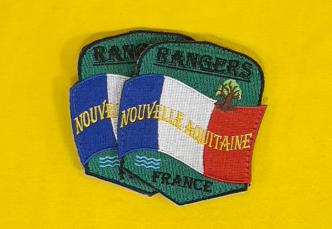 Embroidered badges with French flag for an environmental association
